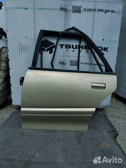 Задняя левая дверь Saturn SL (сатрун сл)