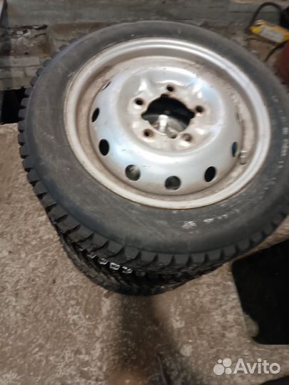 Продам колеса на ниву