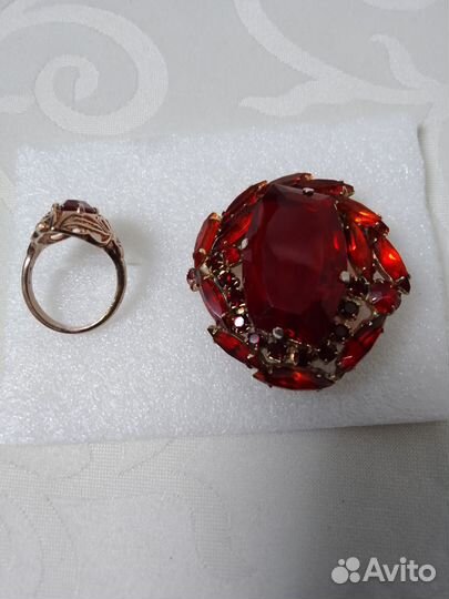 Комплект бижутерии из СССР