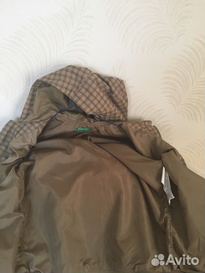 Benetton ветровка с капюшоном, на молнии