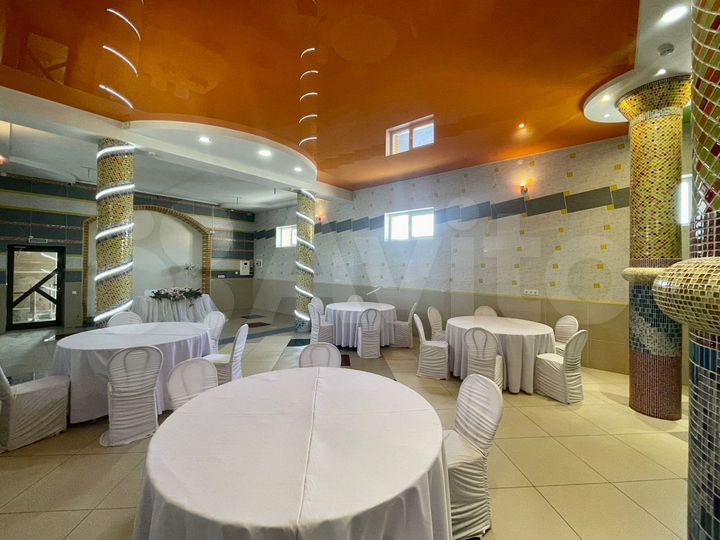 Коттедж 317 м² на участке 6 сот.