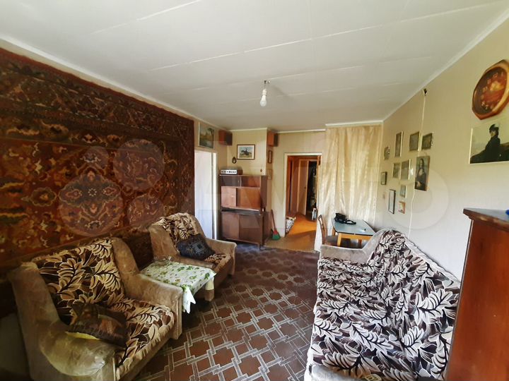 3-к. квартира, 50 м², 3/5 эт.