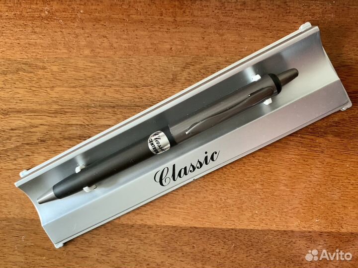 Подарочная ручка 