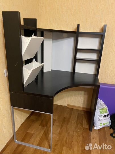 Письменный стол для школьника IKEA