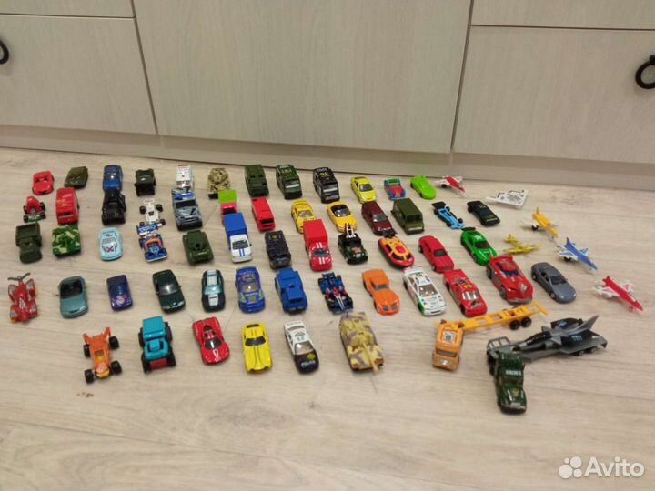 Детские машинки игрушки металлические