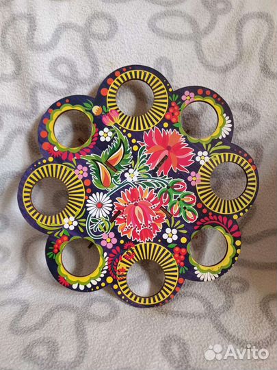 Пасхальная подставка для яиц и кулича