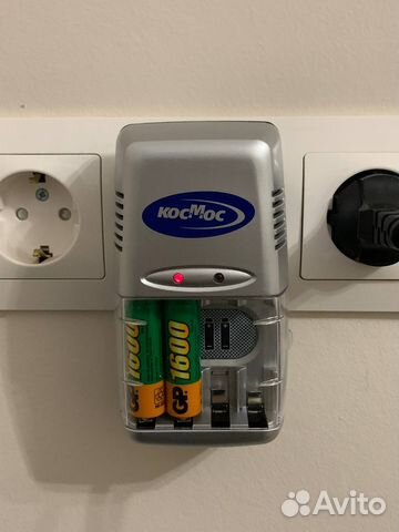 Зарядное устройство для аккумуляторных батареек AA