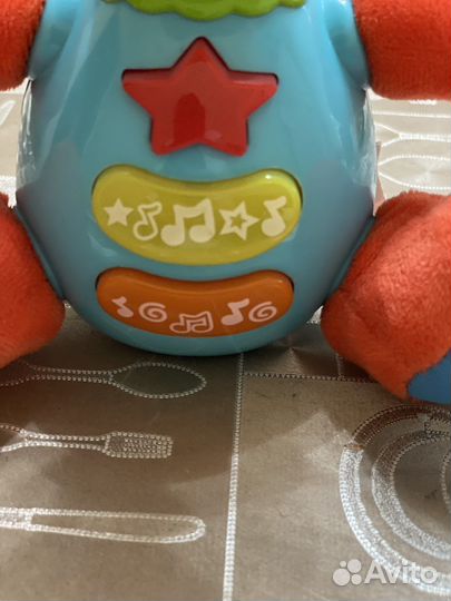 Игрушка интерактивный жираф со звуковым эффектом