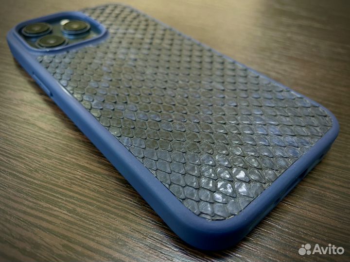 Чехол на iPhone 15 pro max кожаный