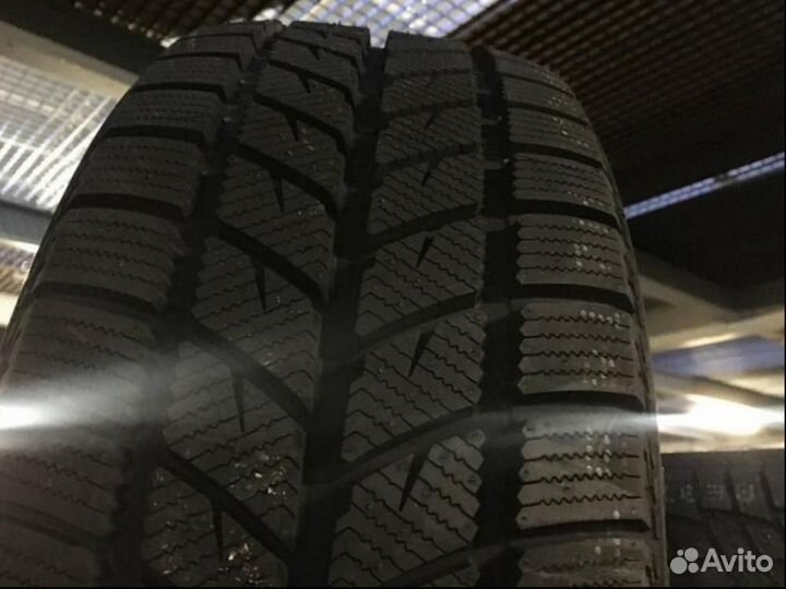 Dynamo Snow-H MWH01 215/45 R17 87H