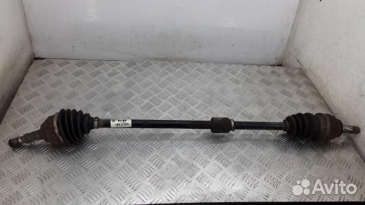 Привод передний правый opel astra J (3SV17N101)