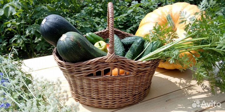 Корзина плетеная