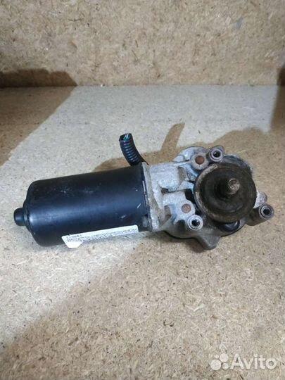 Моторчик дворников Nissan Primera p12