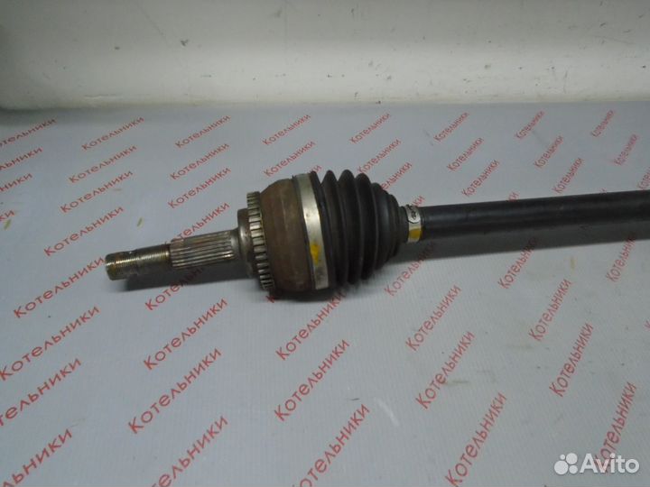 Nissan 39100-BM720 Вал приводной правый