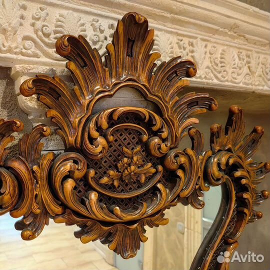 Консоль резная с зеркалом и бра рококо
