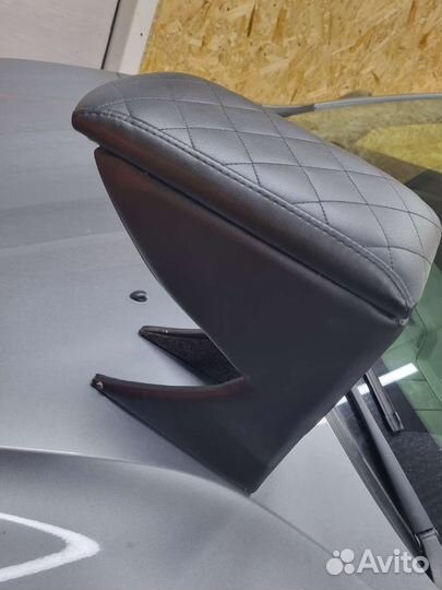 Подлокотник renault logan 2(сандеро,x-rey)