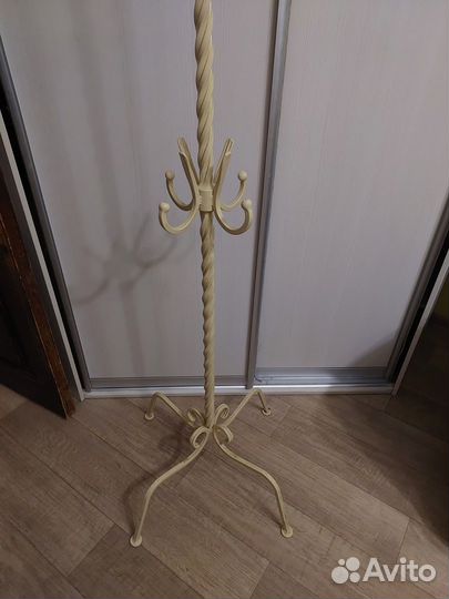 Вешалка напольная