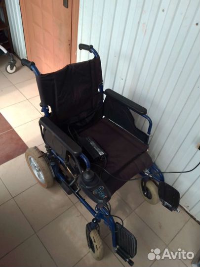 Инвалидная коляска с электроприводом б/у