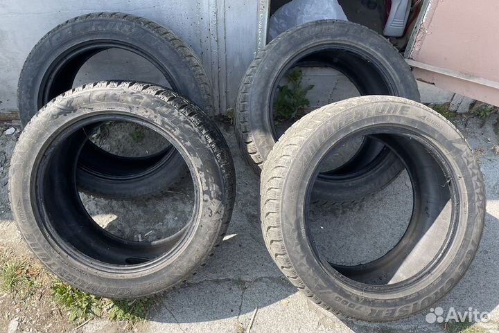 Bridgestone Ice Cruiser 7000 255/50 R19 107T