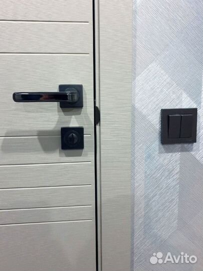 Дверь межкомнатная новая в коробке