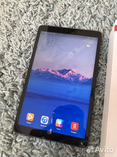 Планшет Huawei