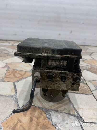 Блок ABS Nissan Teana J32