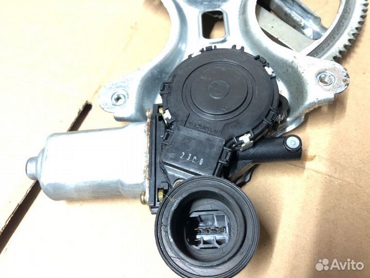 Стеклоподъемник Toyota Rav4 2.0 1AZ-FE 2004