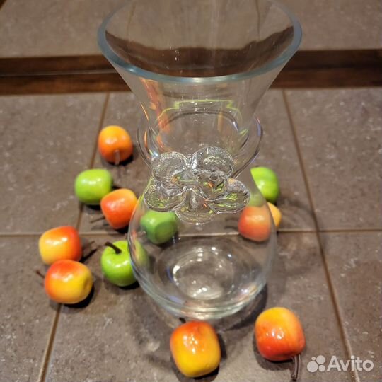 Вазы новые стекло