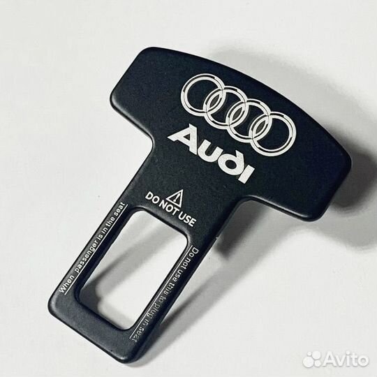 Заглушка для ремня безопасности Audi/Ауди