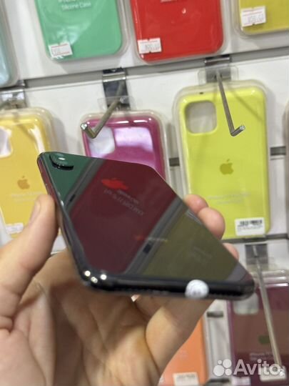 iPhone X, 64 ГБ