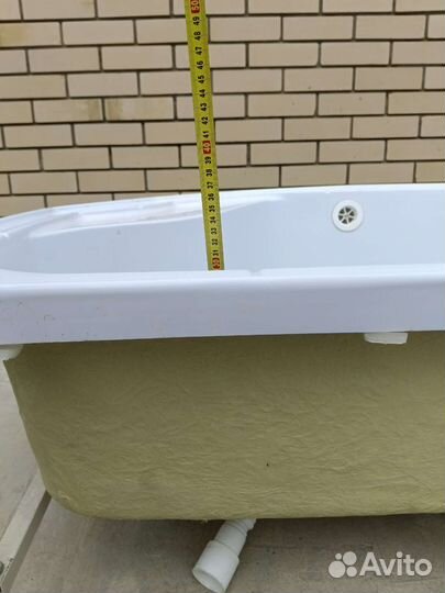 Бачок для унитаза б/у,раковина б/у,ванна б/у