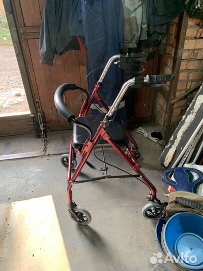 Ходунки для реабилитации, коляска для инвалидов