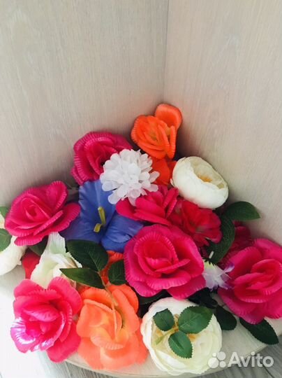 Искусственные цветы для творчества