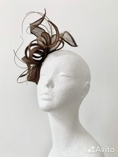 Шляпка коктейльная