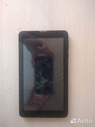 Планшет supra