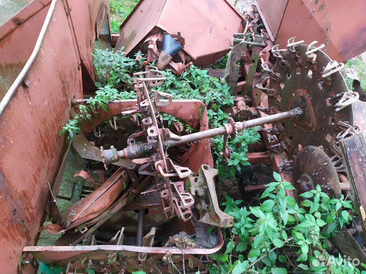 Картофелесажалка Агросельмаш КСМ-4, 1992