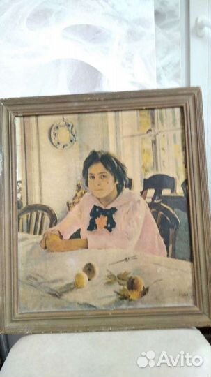 Картина девочка с персиками