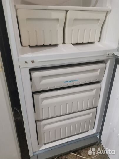 Холодильник Stinol