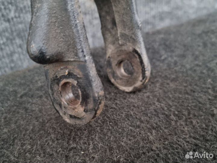 Вилка амортизатора передняя правая Audi Q5 calb