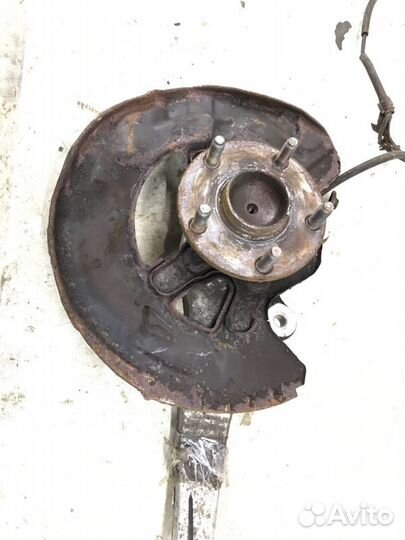 Кулак в сборе передний правый Lexus Gs300