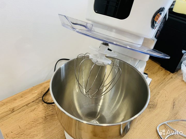 Кухонная машина redmond RKM-4050