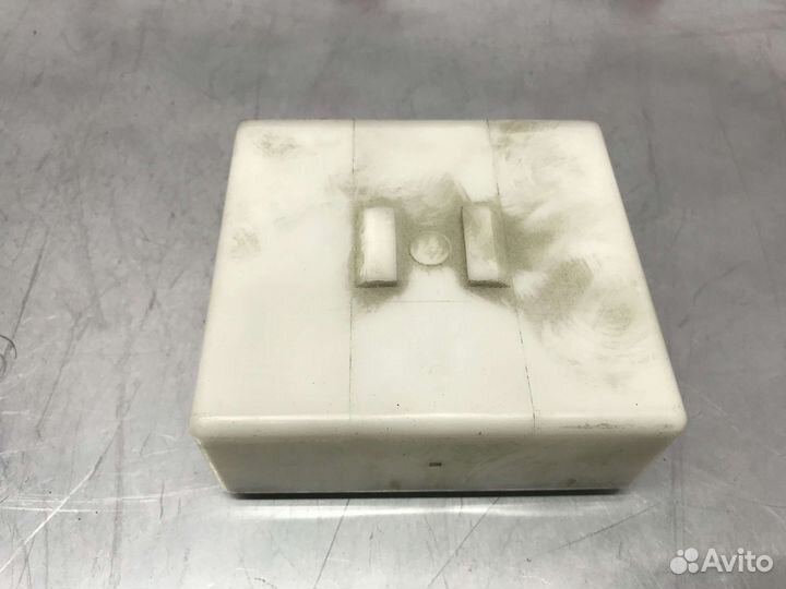 Блок управления Nissan Serena C23 1998 г.в