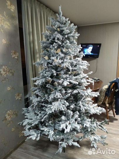 Елка искусственная