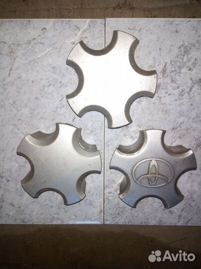 Toyota вставка в литые диски