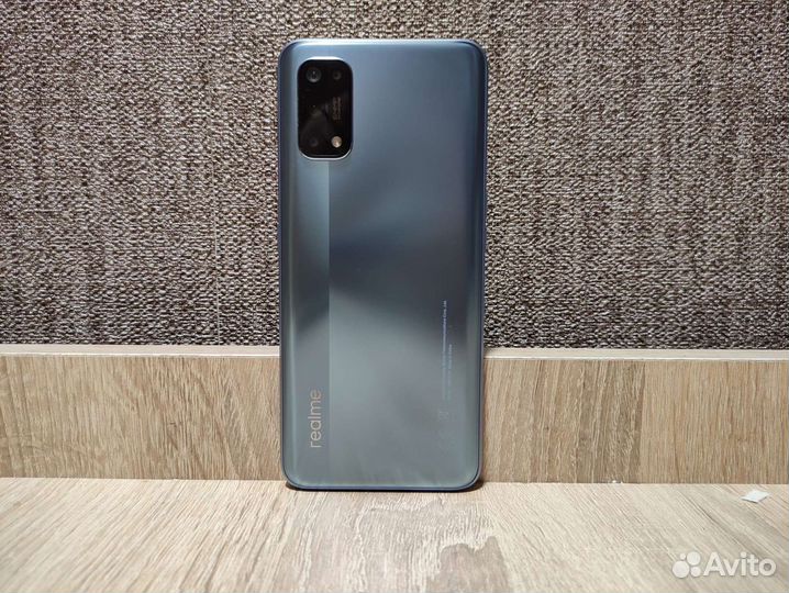 Poco 7. Realme 7 pro. кrealme c31. poco x3 pro белый задняя панель.