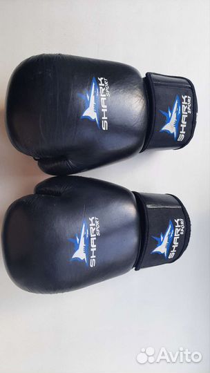 Боксерские перчатки 10 oz