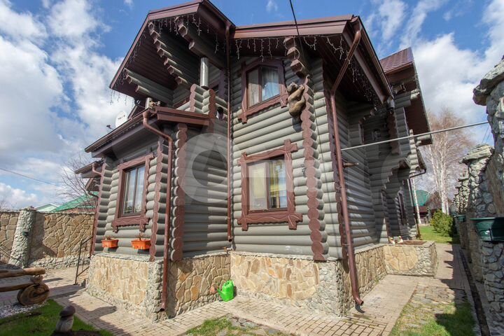 Дом 200 м² на участке 6 сот.