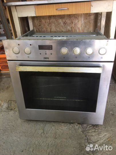 Духовой шкаф