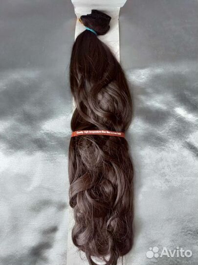 Волосы на заколке