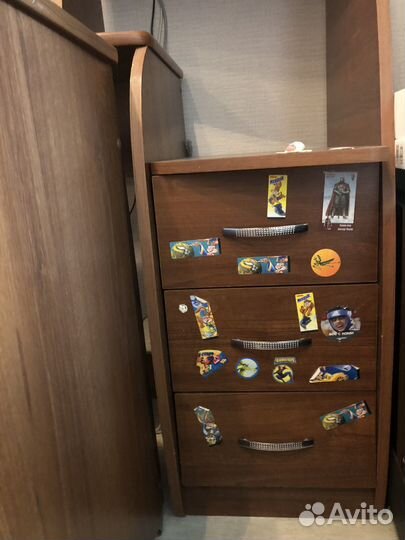 Компьютерный стол